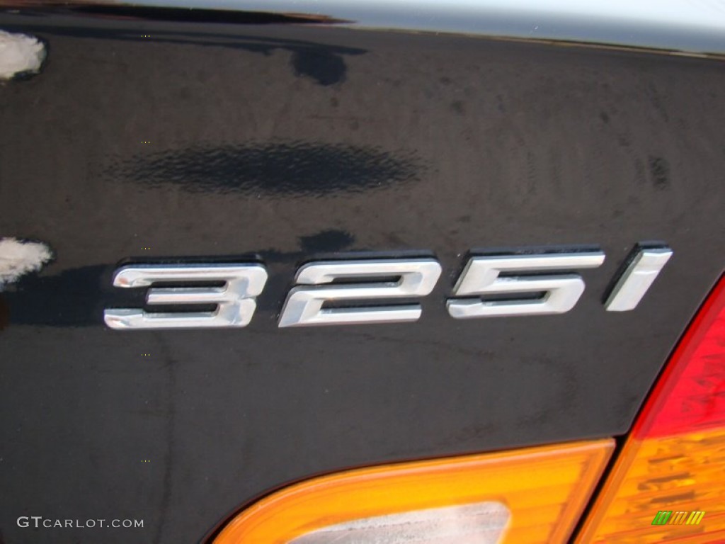 2002 3 Series 325i Sedan - Jet Black / Sand photo #33