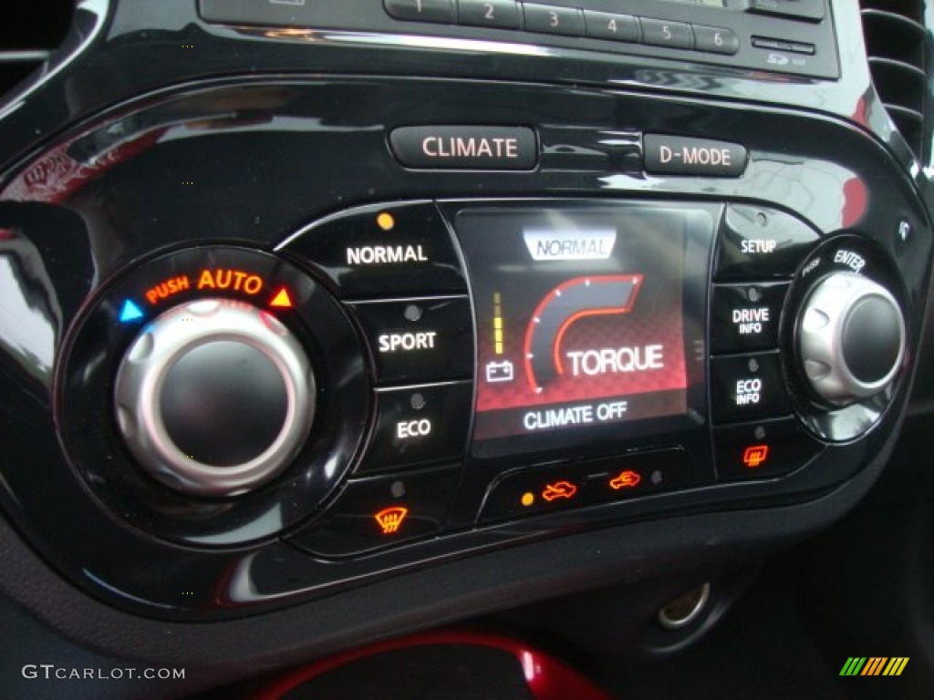 2011 Nissan Juke SL AWD Controls Photo #50958201