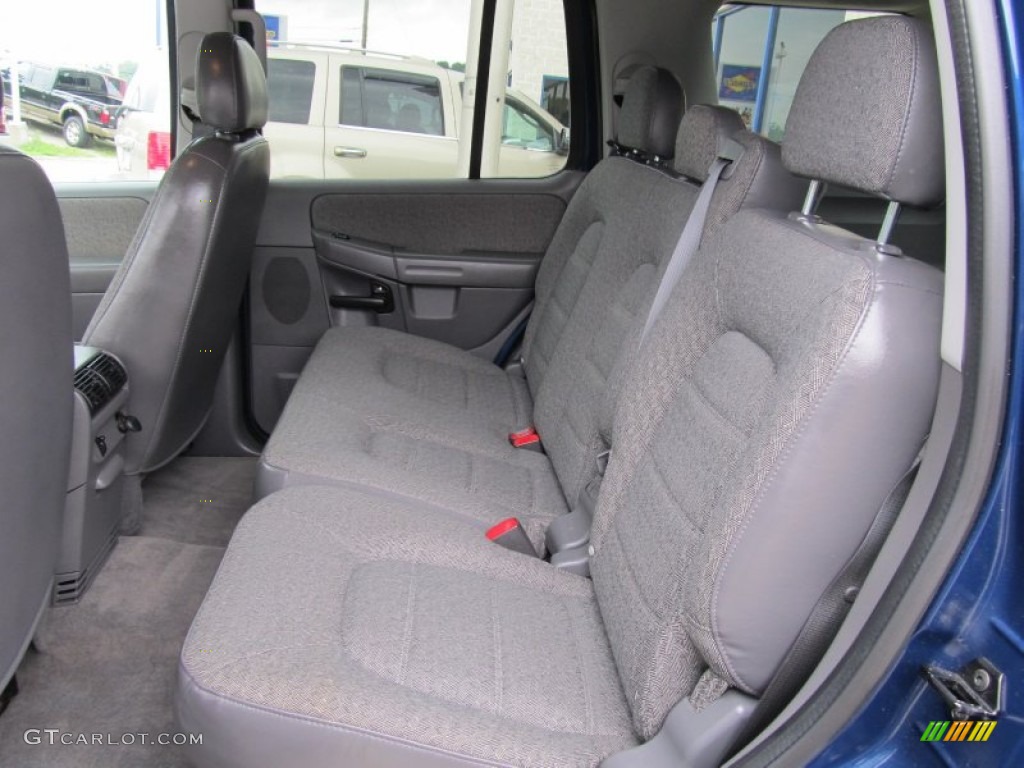 2004 Explorer XLS 4x4 - Dark Blue Pearl Metallic / Graphite photo #7