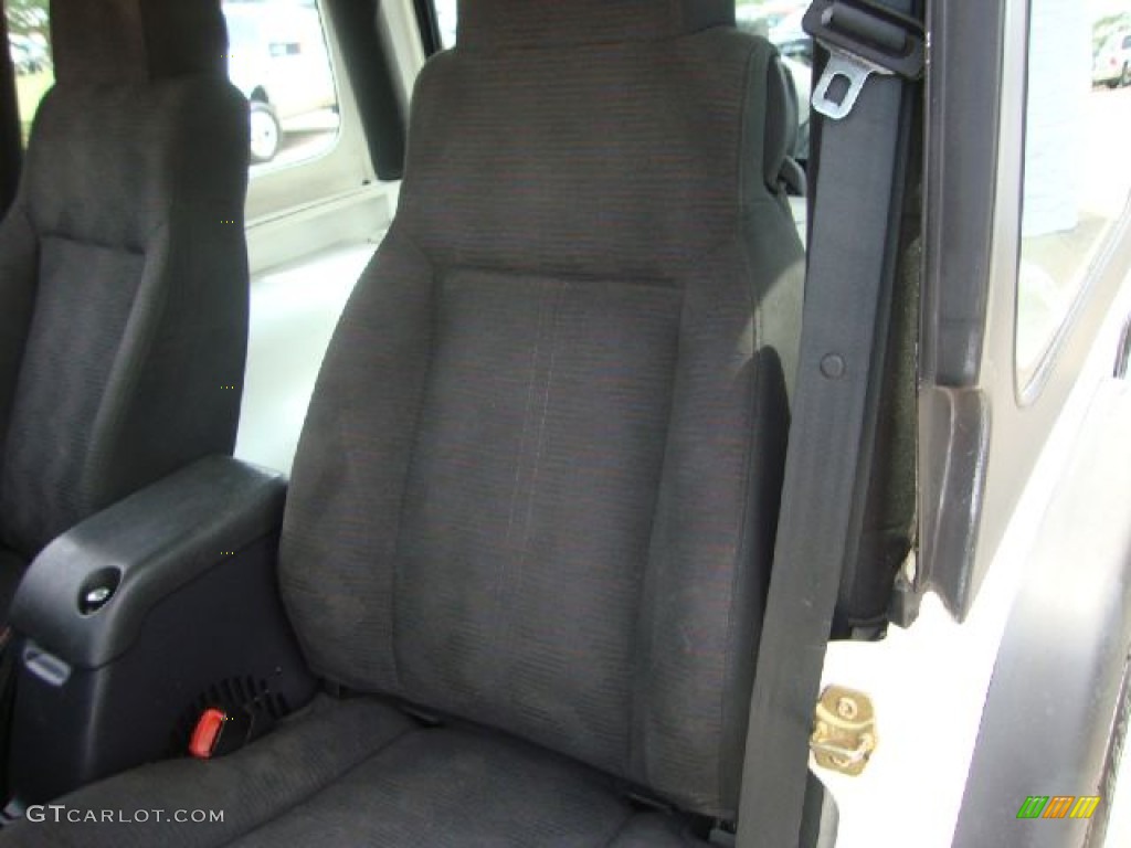 2004 Wrangler Sport 4x4 Right Hand Drive - Stone White / Dark Slate Gray photo #9