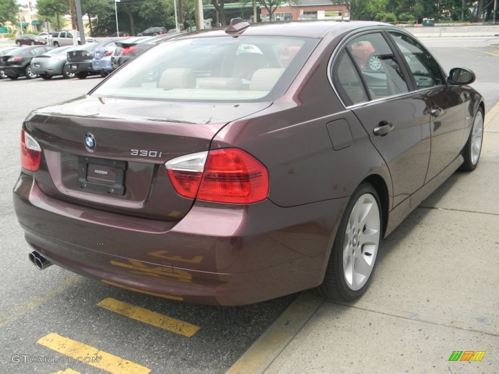 2006 3 Series 330i Sedan - Barrique Red Metallic / Beige photo #10