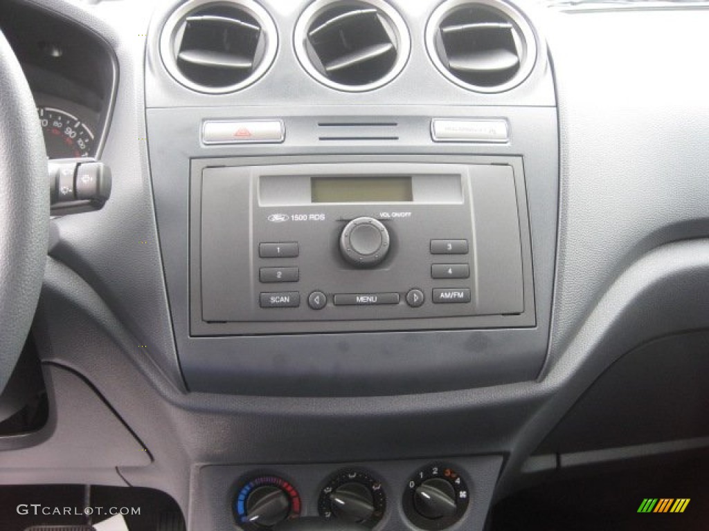 2011 Ford Transit Connect XL Cargo Van Controls Photo #50960748