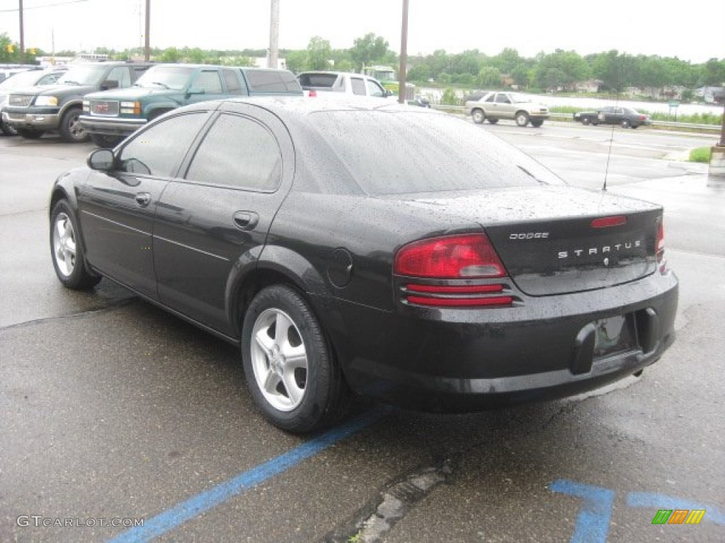 2005 Stratus SXT Sedan - Brilliant Black / Dark Slate Gray photo #9