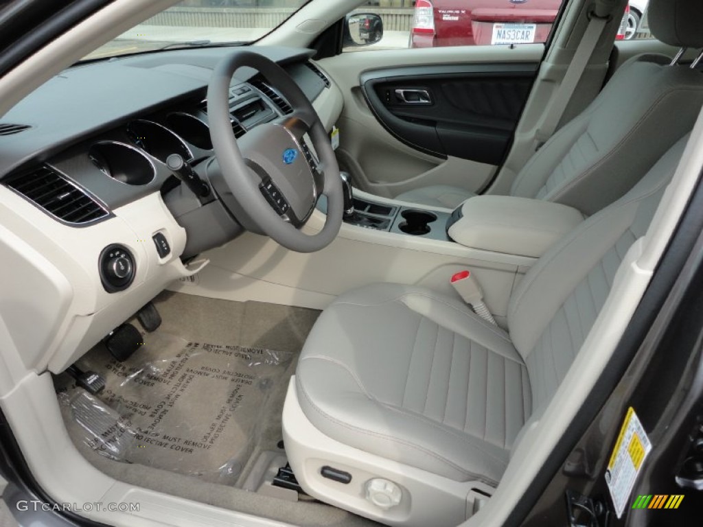 Light Stone Interior 2011 Ford Taurus SE Photo #50963373