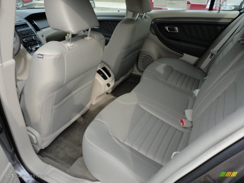 Light Stone Interior 2011 Ford Taurus SE Photo #50963382