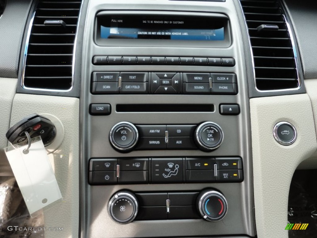 2011 Ford Taurus SE Controls Photo #50963436