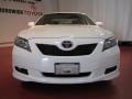 Super White - Camry SE Photo No. 2