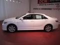 Super White - Camry SE Photo No. 3