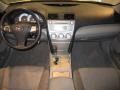 Super White - Camry SE Photo No. 19