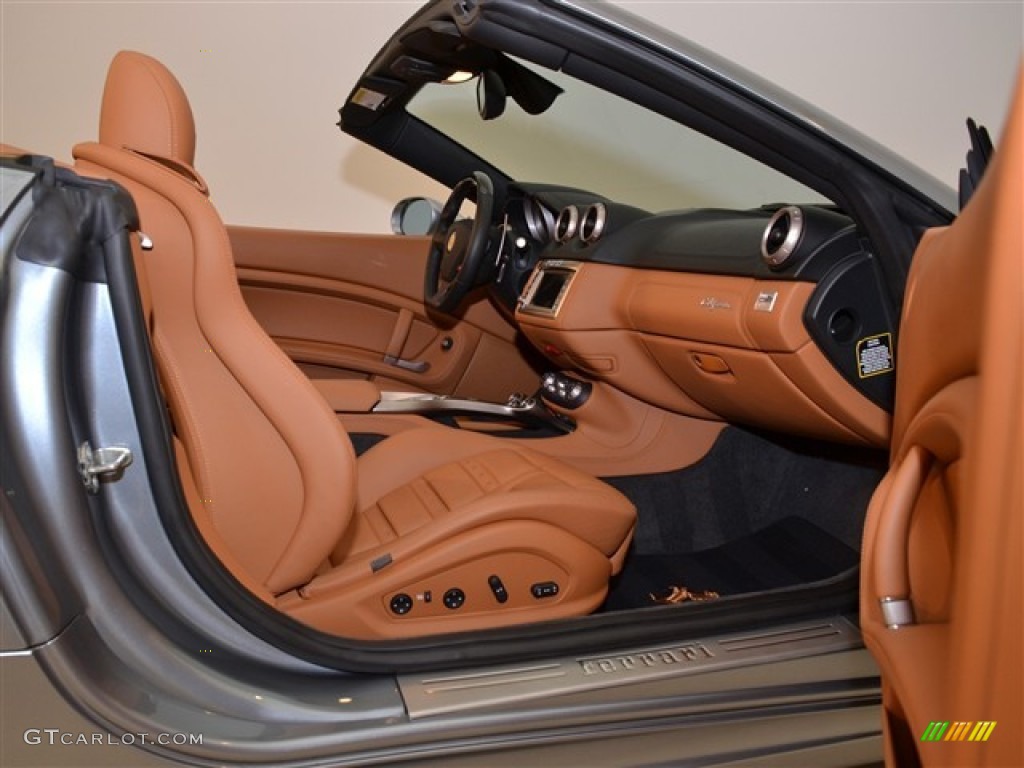 Natural Interior 2010 Ferrari California Standard California Model Photo #50966598
