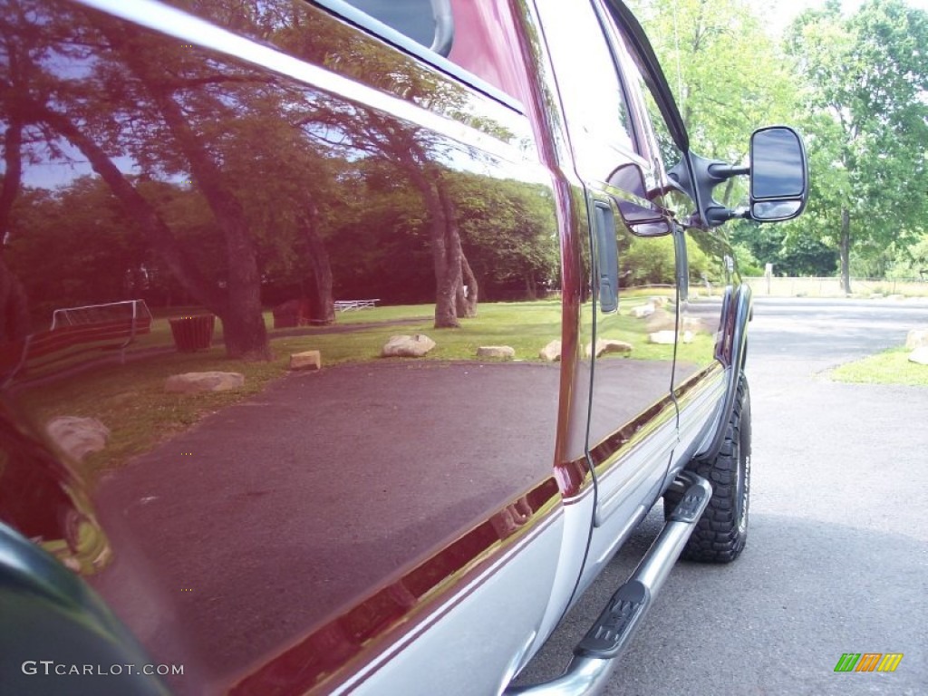 2000 F350 Super Duty XLT Crew Cab 4x4 - Dark Toreador Red Metallic / Medium Graphite photo #21