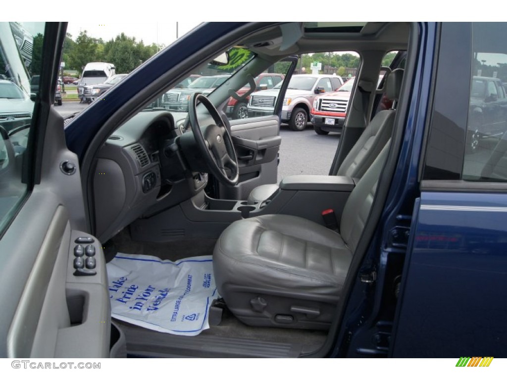 2004 Explorer XLT 4x4 - Dark Blue Pearl Metallic / Graphite photo #8