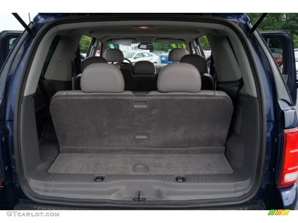 2004 Explorer XLT 4x4 - Dark Blue Pearl Metallic / Graphite photo #11
