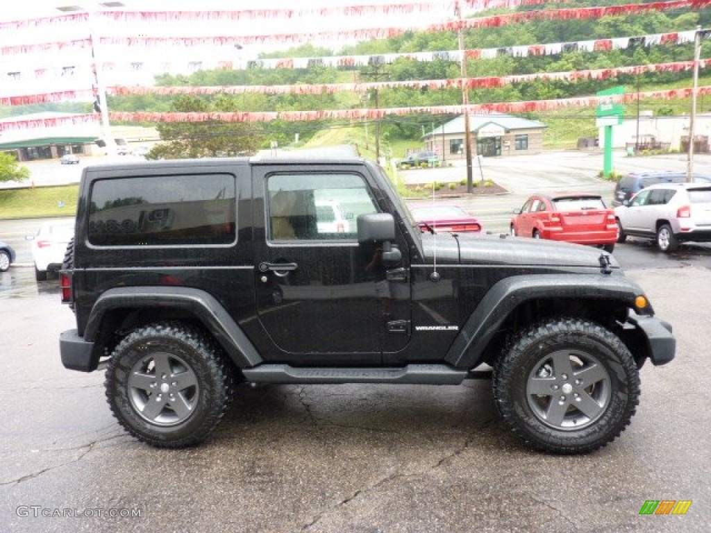 2011 Wrangler Mojave 4x4 - Black / Black/Dark Saddle photo #6