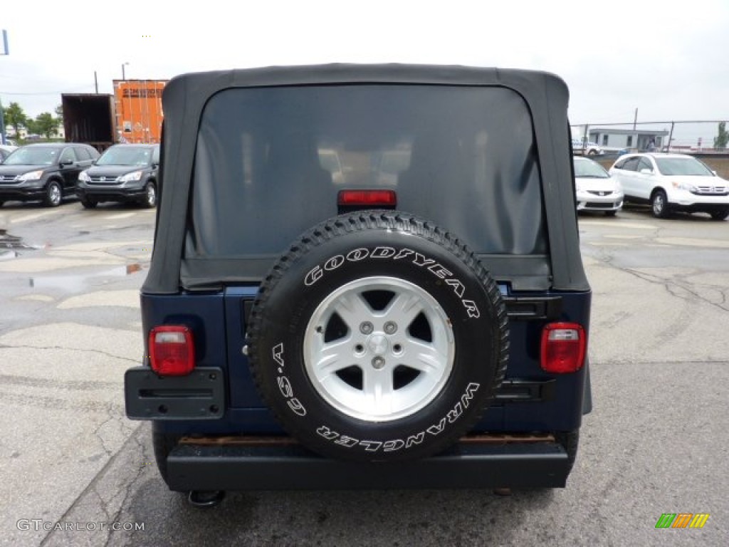 2004 Wrangler Sport 4x4 - Patriot Blue Pearl / Dark Slate Gray photo #3