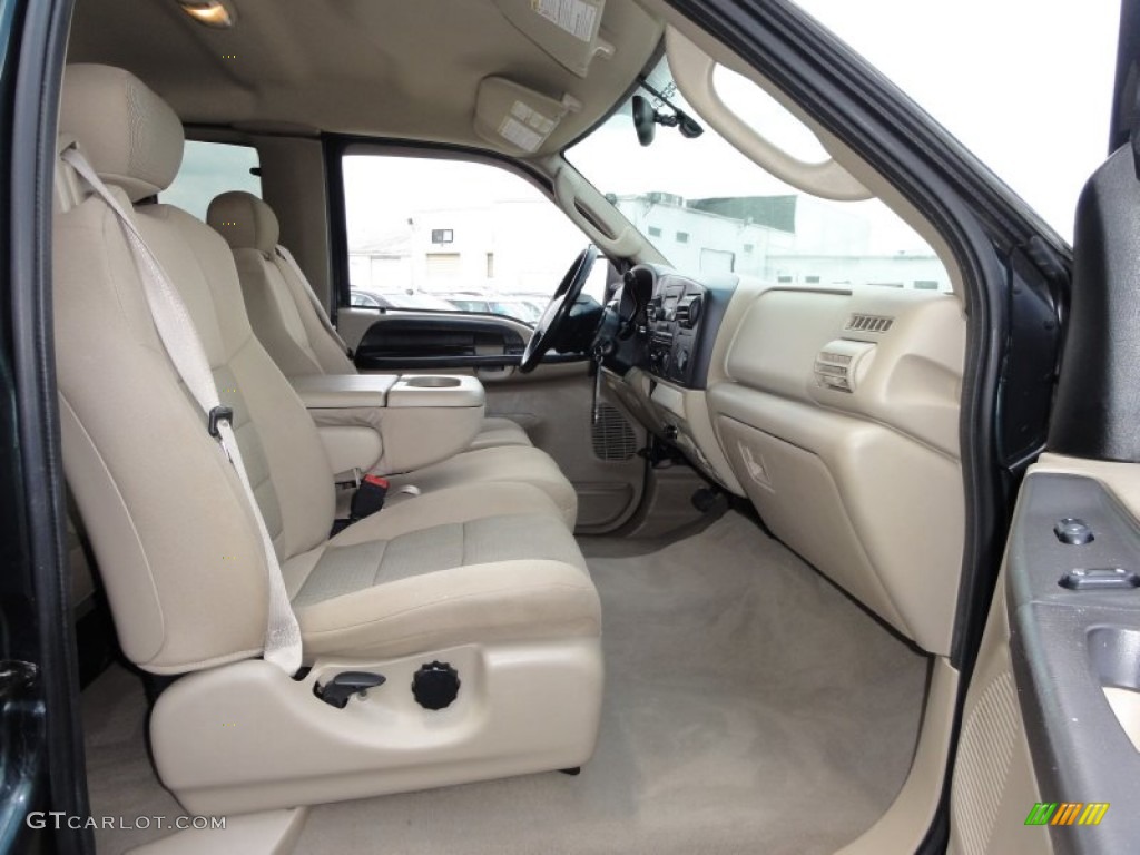 Tan Interior 2005 Ford F250 Super Duty XLT SuperCab 4x4 Photo #50974590