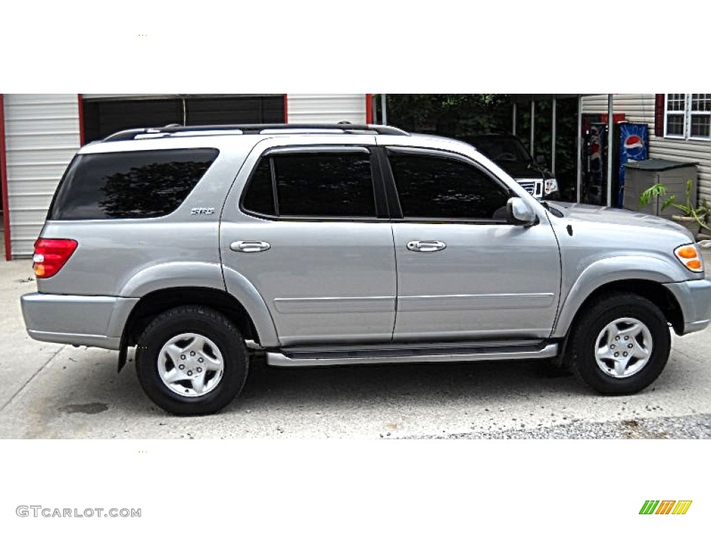 2002 Sequoia SR5 4WD - Silver Sky Metallic / Charcoal photo #3