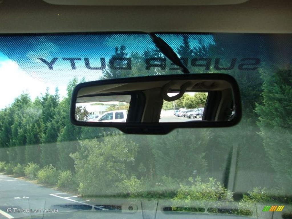 2006 F350 Super Duty Lariat Crew Cab 4x4 - Medium Wedgewood Blue Metallic / Tan photo #23