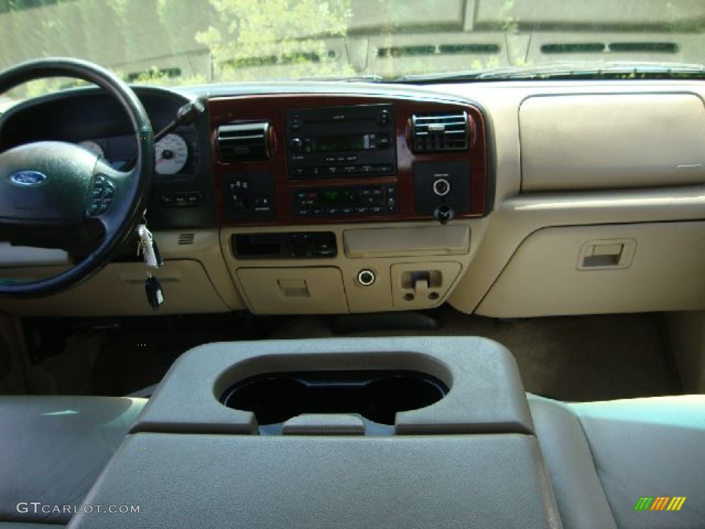 2006 F350 Super Duty Lariat Crew Cab 4x4 - Medium Wedgewood Blue Metallic / Tan photo #32