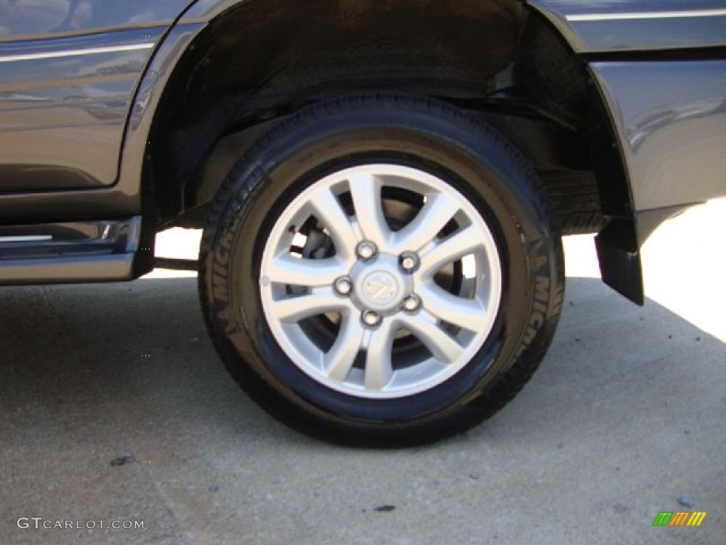 2005 LX 470 - Galactic Gray Mica / Stone photo #31