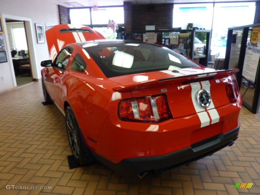 2012 Mustang Shelby GT500 SVT Performance Package Coupe - Race Red / Charcoal Black/White Recaro Sport Seats photo #4