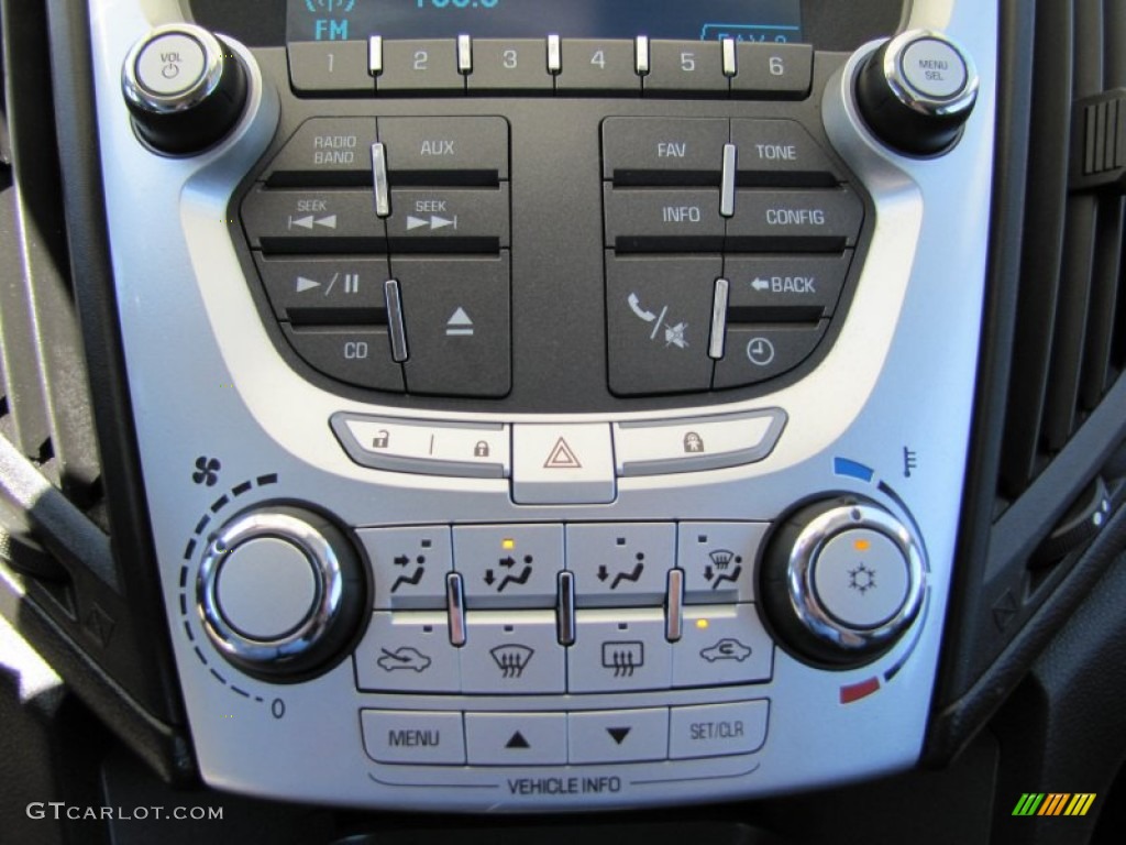 2010 Chevrolet Equinox LT AWD Controls Photo #50982363