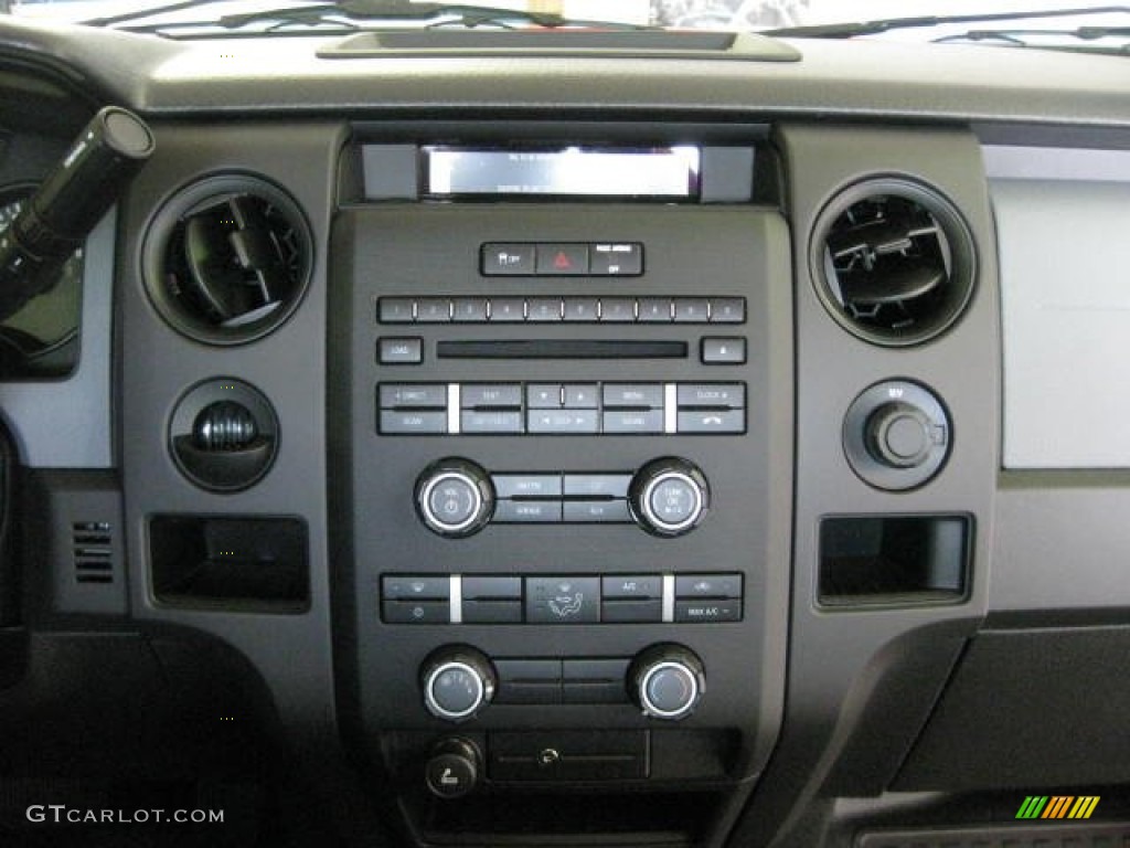 2011 Ford F150 XL SuperCab 4x4 Controls Photo #50987310
