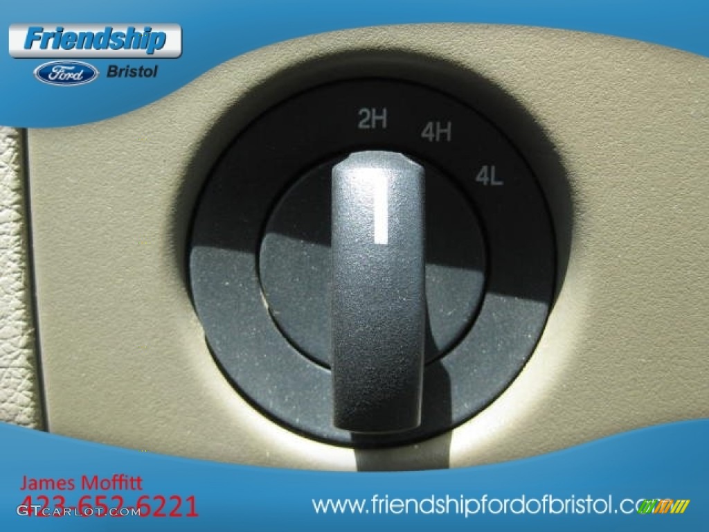 2004 F150 XLT SuperCab 4x4 - Arizona Beige Metallic / Medium/Dark Flint photo #29