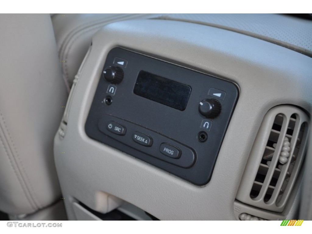 2003 Cadillac Escalade EXT AWD Controls Photos