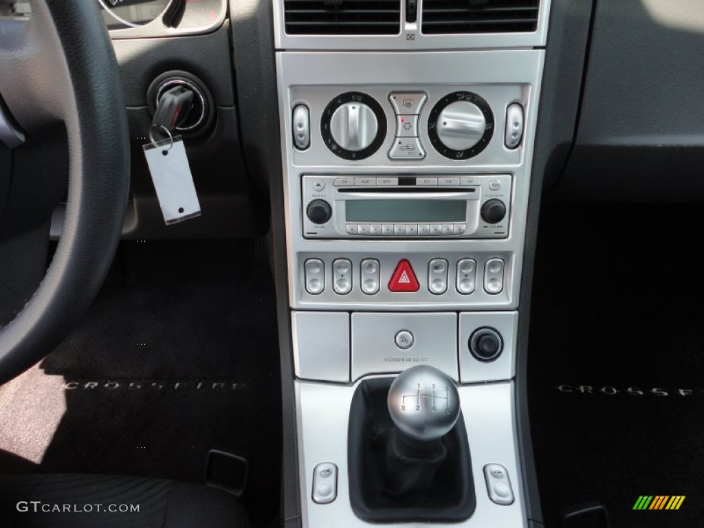 2006 Chrysler Crossfire SE Roadster Controls Photo #50991398