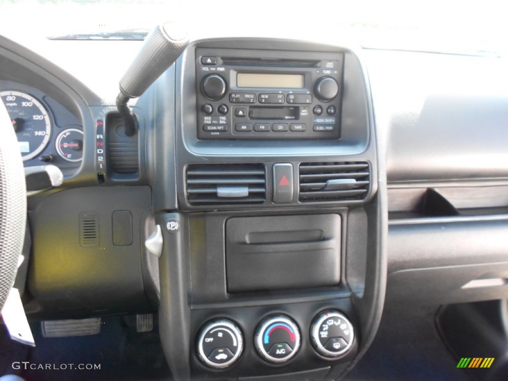 2003 Honda CR-V LX 4WD Controls Photo #50992361