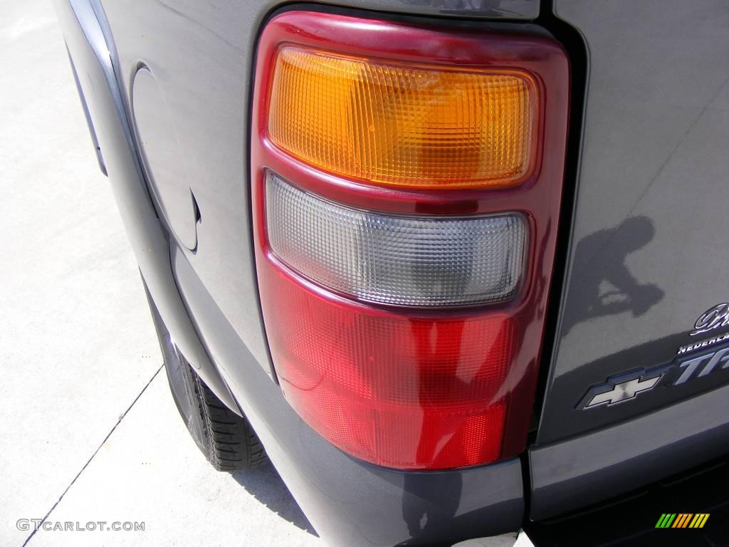 2002 Tahoe LS - Medium Charcoal Gray Metallic / Medium Gray/Neutral photo #9