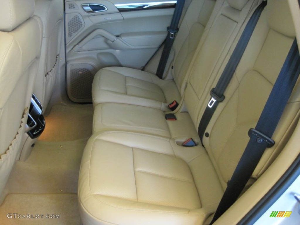 Luxor Beige Interior 2011 Porsche Cayenne S Hybrid Photo #50993315