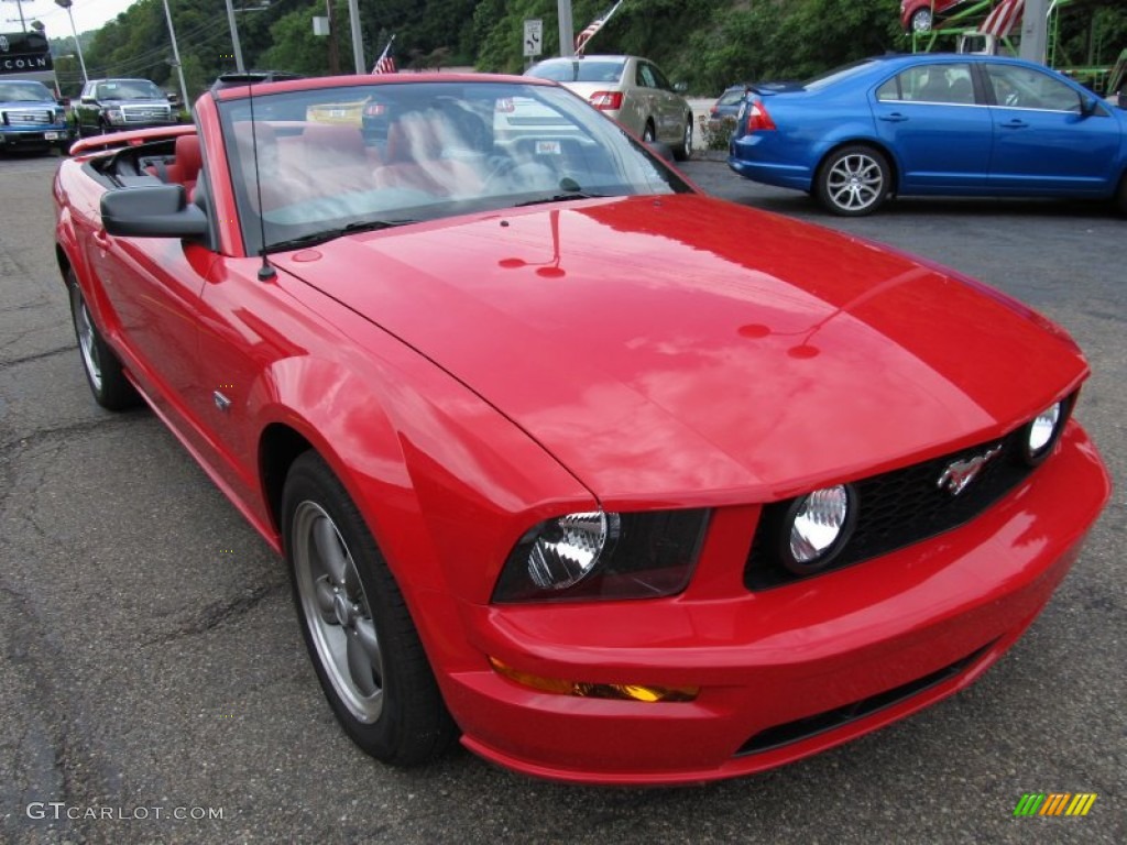 2005 Mustang GT Premium Convertible - Torch Red / Red Leather photo #5