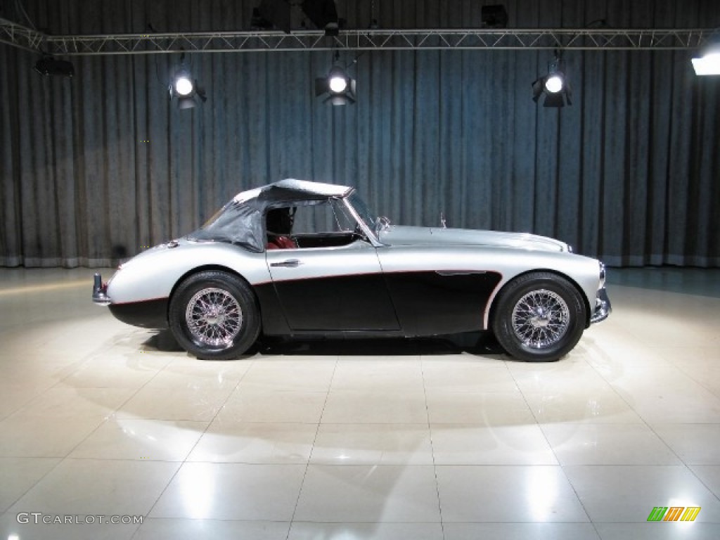 Silver 1957 Austin-Healey 100-6 Convertible Exterior Photo #51000418