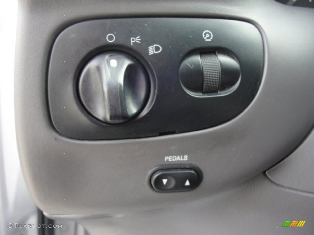 2003 F150 XLT SuperCrew - Silver Metallic / Dark Graphite Grey photo #56