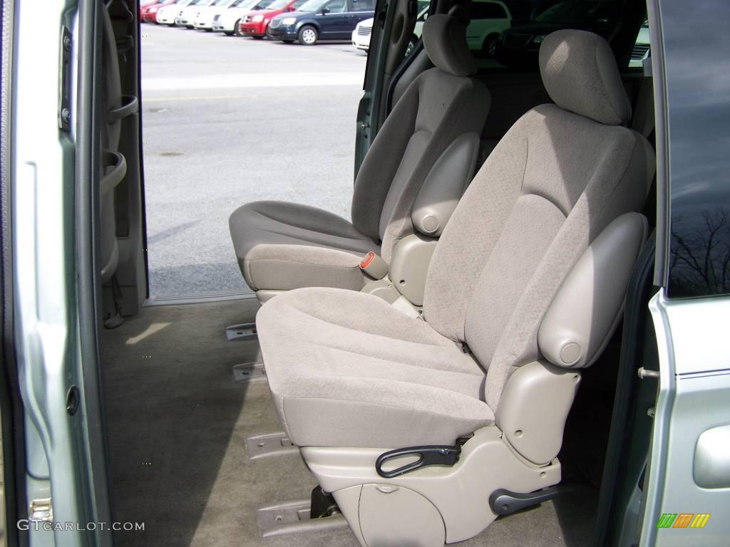 2003 Town & Country LX - Satin Jade Pearl / Taupe photo #6