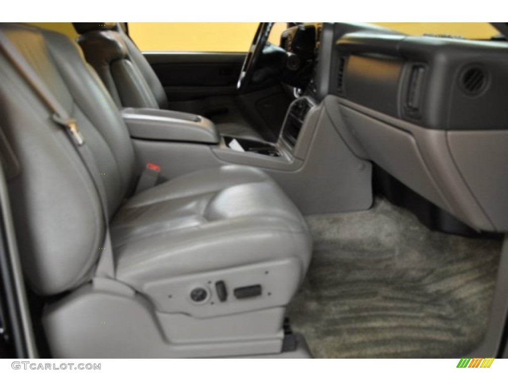 2003 Suburban 1500 Z71 4x4 - Black / Gray/Dark Charcoal photo #13