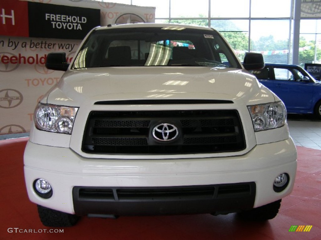 2010 Tundra TRD Double Cab 4x4 - Super White / Black photo #2