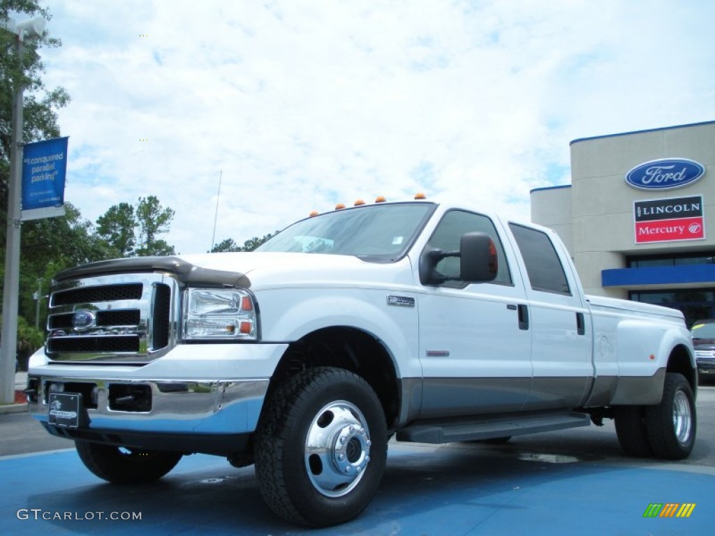 2006 F350 Super Duty Lariat Crew Cab 4x4 Dually - Oxford White / Tan photo #1