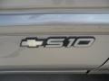 1999 Chevrolet S10 LS Regular Cab Marks and Logos