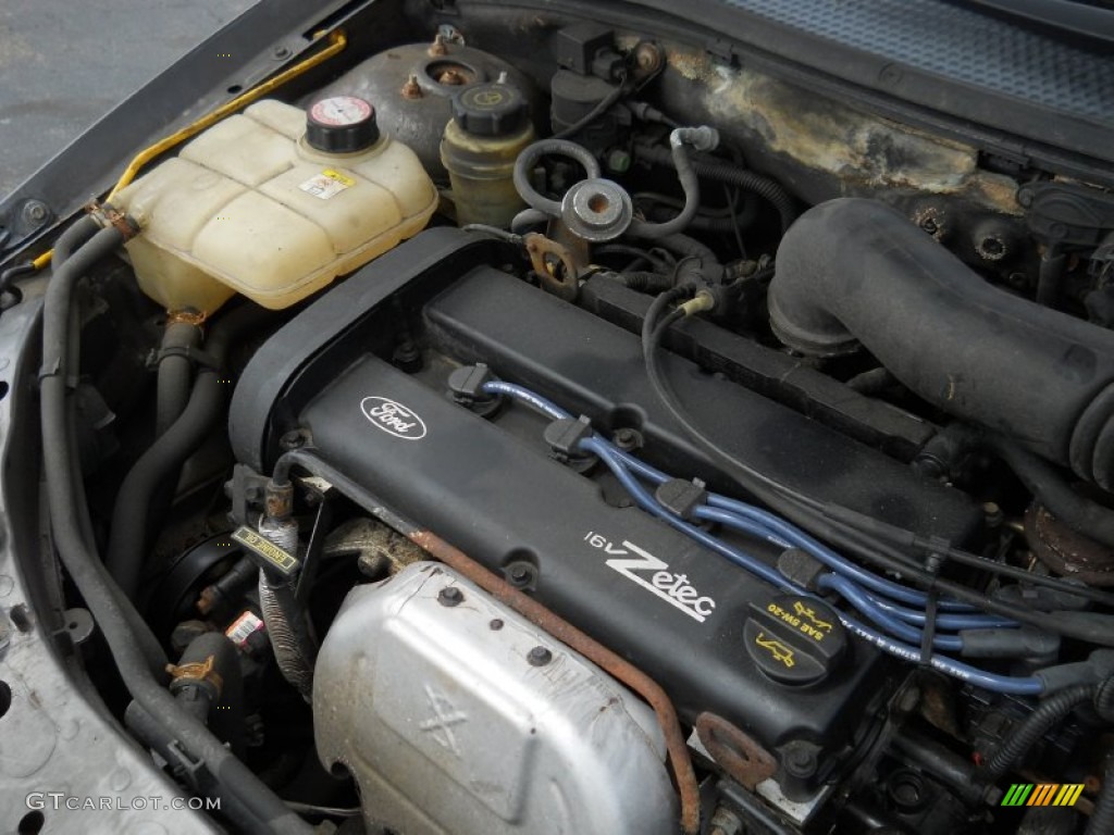 2002 Ford Focus ZX5 Hatchback 2.0 Liter DOHC 16-Valve Zetec 4 Cylinder Engine Photo #51012538