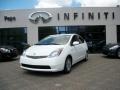 Super White - Prius Hybrid Photo No. 1