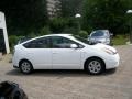 Super White - Prius Hybrid Photo No. 7