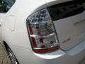 Super White - Prius Hybrid Photo No. 14