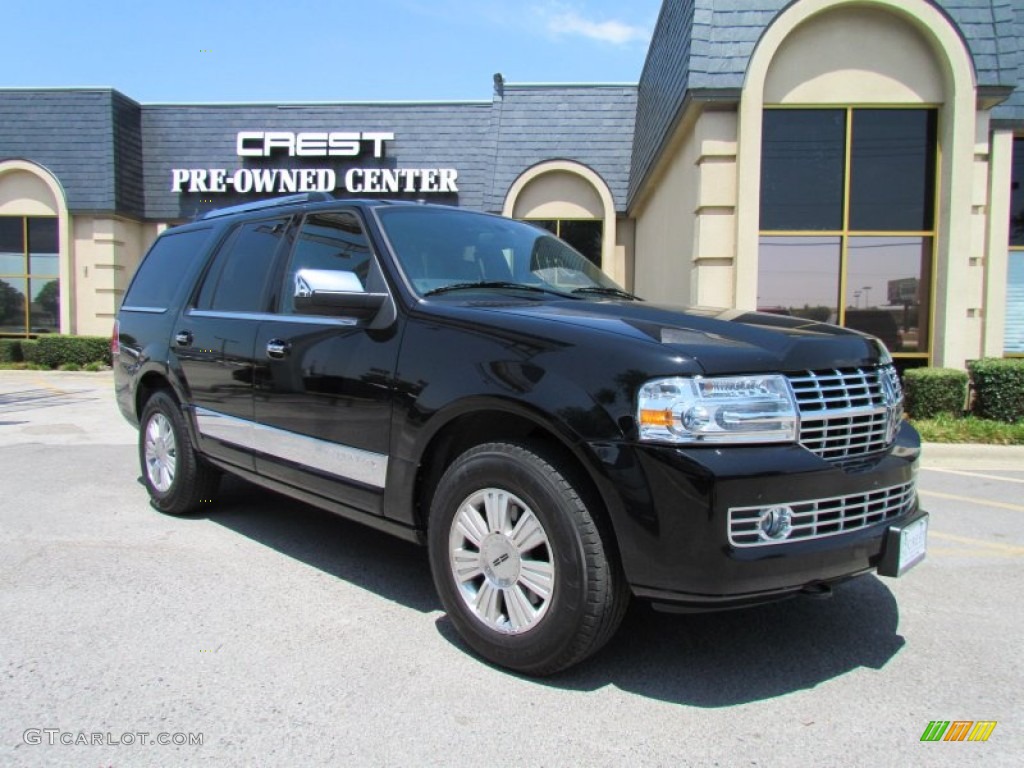 Black Lincoln Navigator