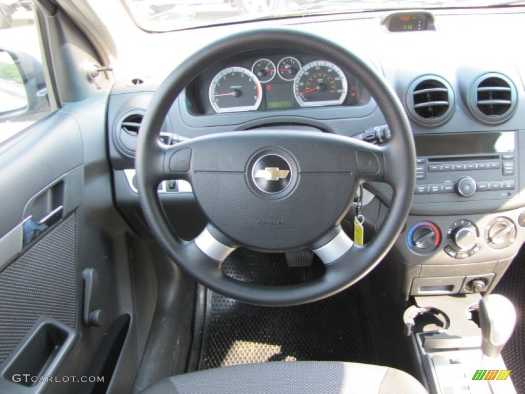 2010 Aveo LT Sedan - Medium Gray / Charcoal photo #16