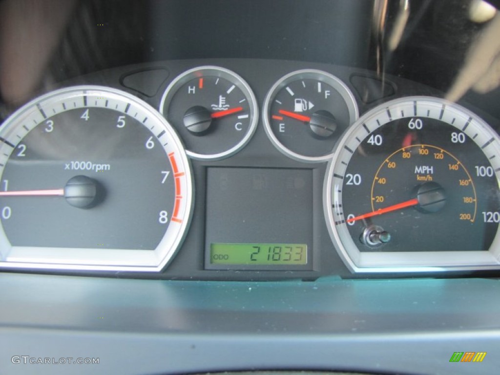 2010 Aveo LT Sedan - Medium Gray / Charcoal photo #18