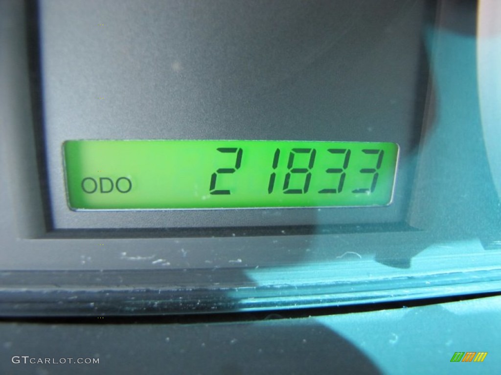 2010 Aveo LT Sedan - Medium Gray / Charcoal photo #20