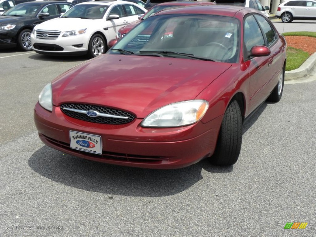 2002 Taurus SES - Matador Red Metallic / Dark Charcoal photo #19